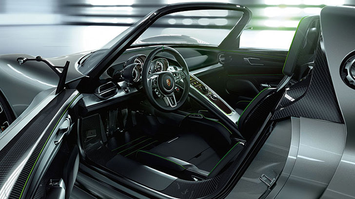 918-spyder-interior.jpg
