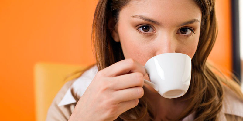 Girls-sipping-coffee.jpg