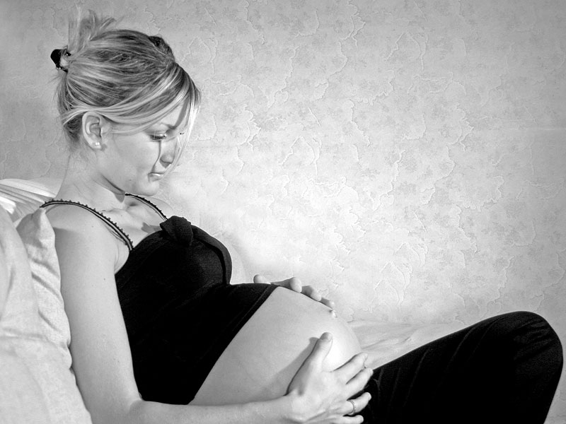 Pregnant-thinking.jpg